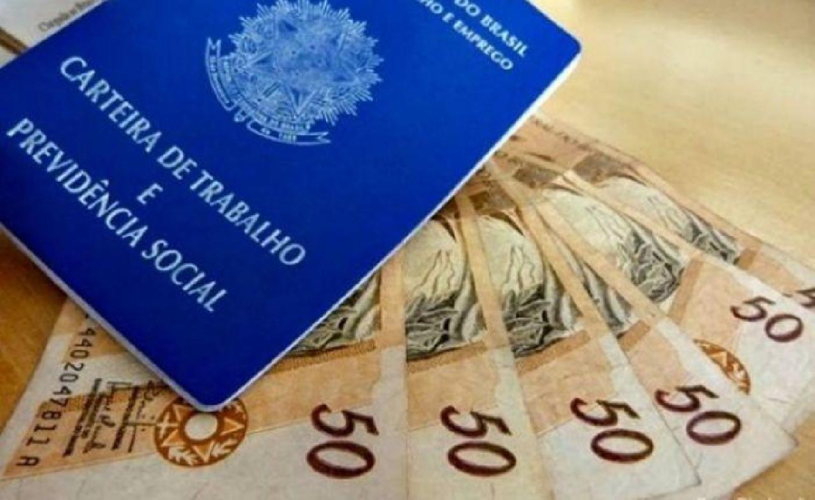 Governo projeta salário mínimo de R$ 1.717 para 2027 e acende debate econômico