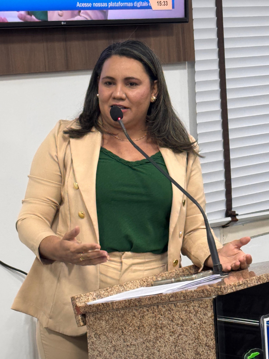 Jeska Fernandes defende fortalecimento da alimentação escolar com novos equipamentos para escola estadual