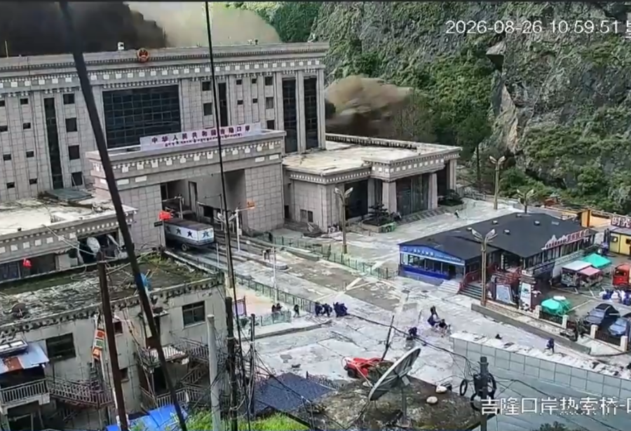 Enchente no Nepal deixa dezenas de mortos e centenas de desaparecidos